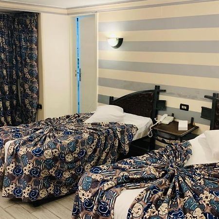 Havana Hotel Кайро Екстериор снимка